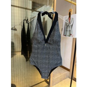 샤넬 여자 수영복