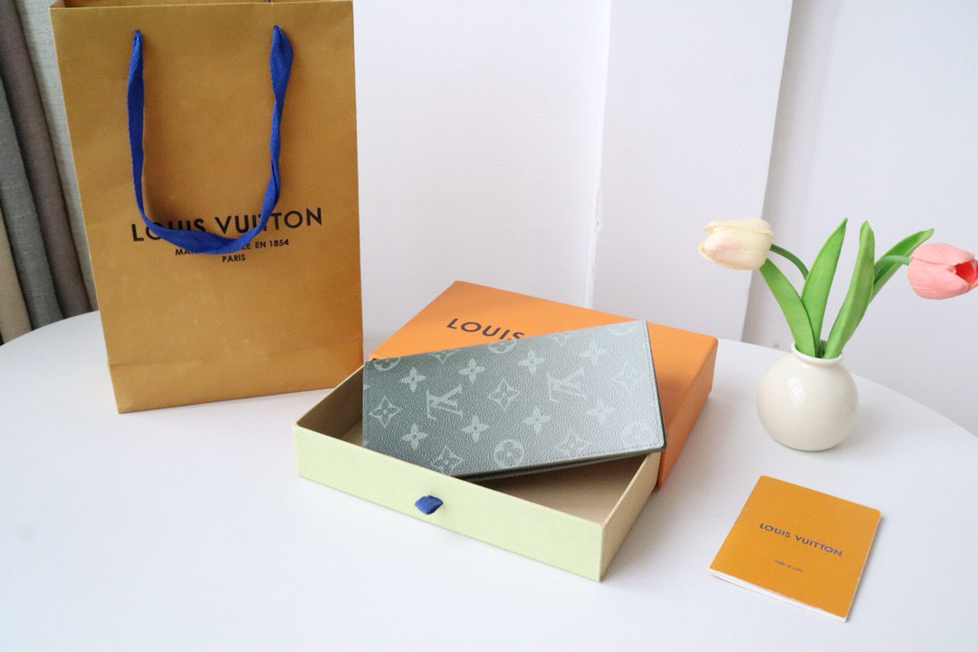 루이비통 남자 장지갑 M11546