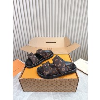 루이비통 남여 공용 슬리퍼