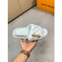 루이비통 남자 슬리퍼