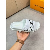 루이비통 남자 슬리퍼