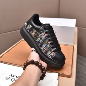 알렉산더 맥퀸 남녀공용 신발 운동화 스니커즈