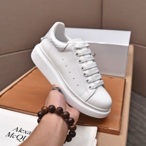 알렉산더 맥퀸 남녀공용 신발 운동화 스니커즈