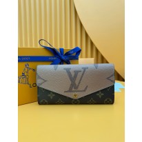 루이비통 여자 장지갑 M80726