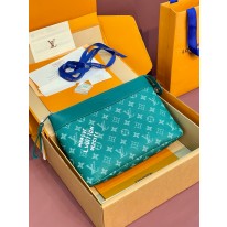 루이비통 M12665 클러치백