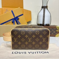 루이비통 M83112 M83113 클러치백