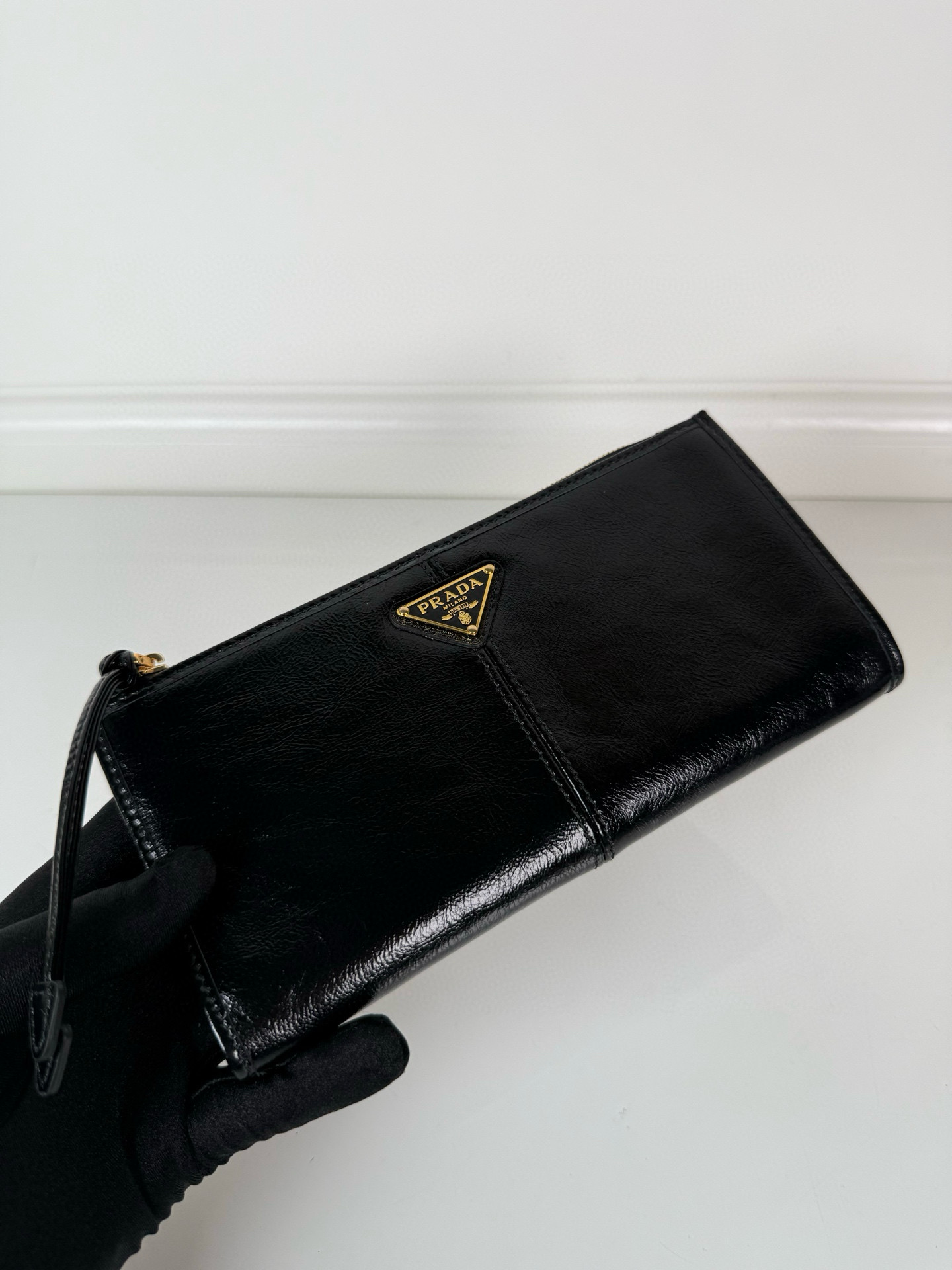 프라다 1MB051 남녀공용 클러치지갑