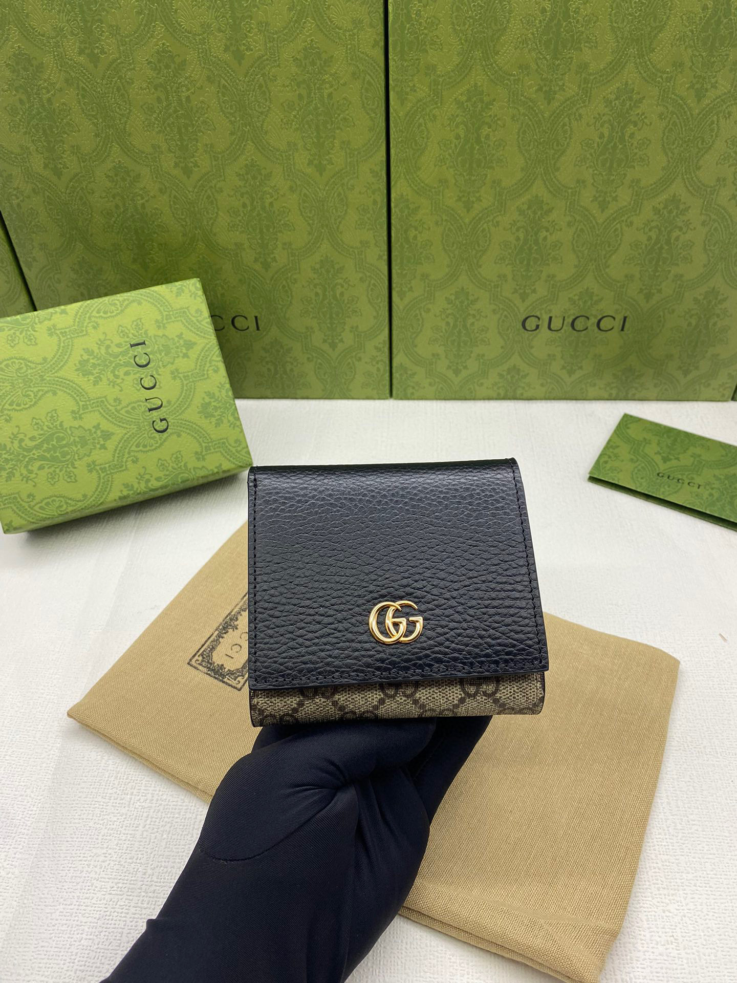 구찌 여자 반지갑 598587