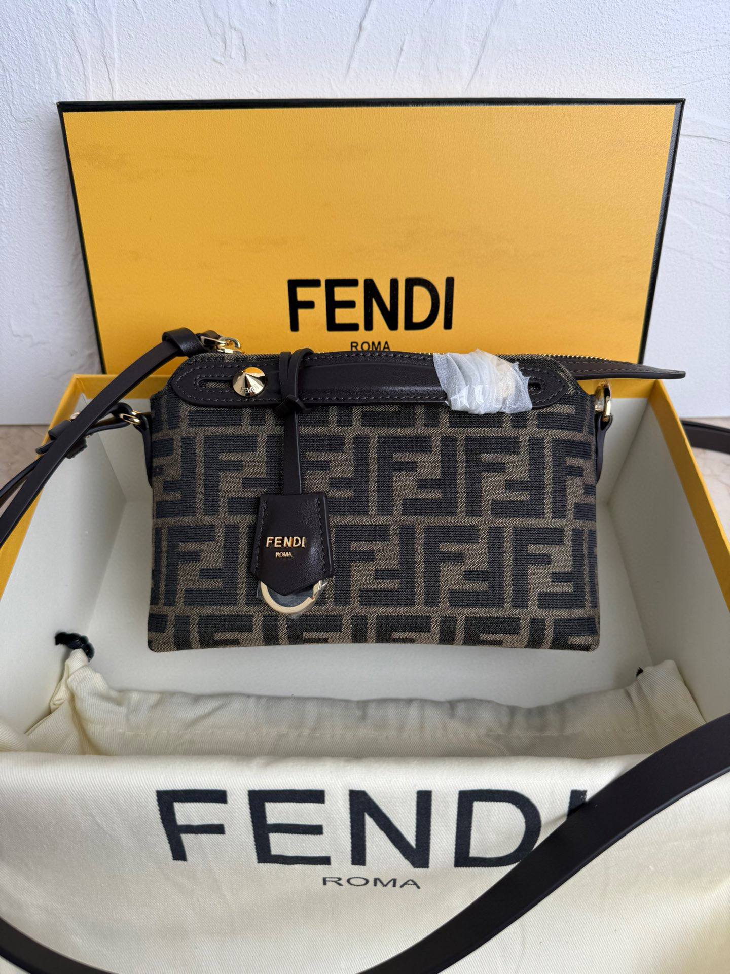 펜디 여자가방 153