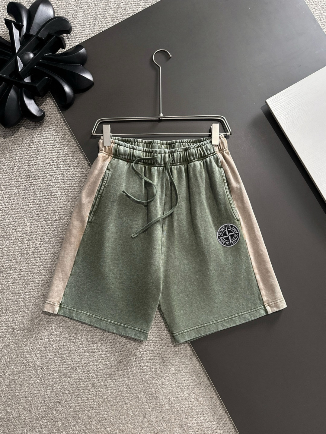 스톤아일랜드 반바지