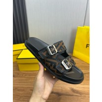 펜디 남자 슬리퍼