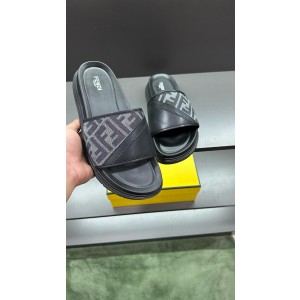 펜디 남자 슬리퍼