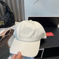 로로피아나 모자