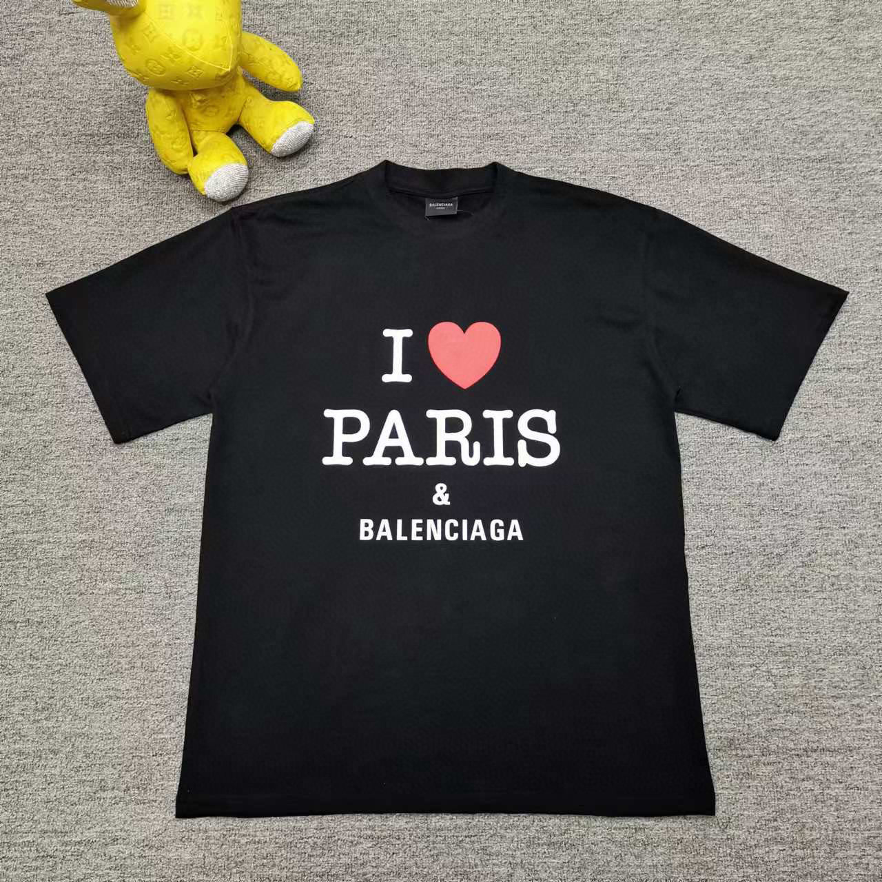 발렌시아가 남녀공용 반팔티