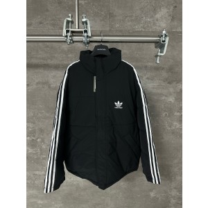 발렌시아가 남자 패딩