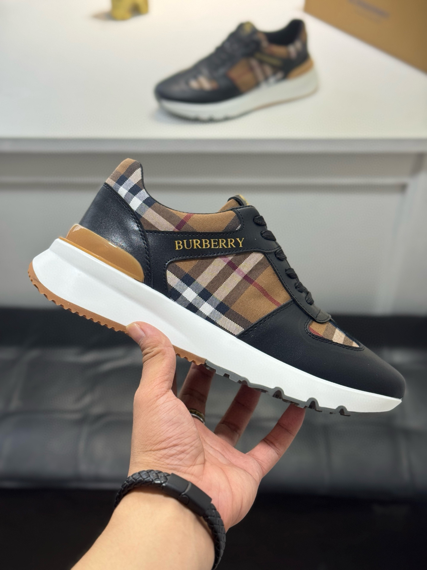 버버리 남자 스니커즈 신발 운동화