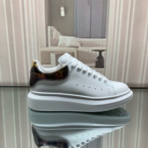 알렉산더 맥퀸 남녀공용 신발 운동화 스니커즈