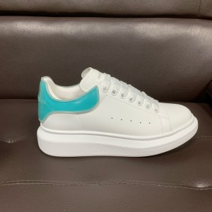 알렉산더 맥퀸 남녀공용 신발 운동화 스니커즈