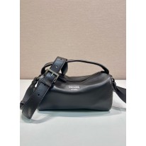 프라다 2VH188 남자가방