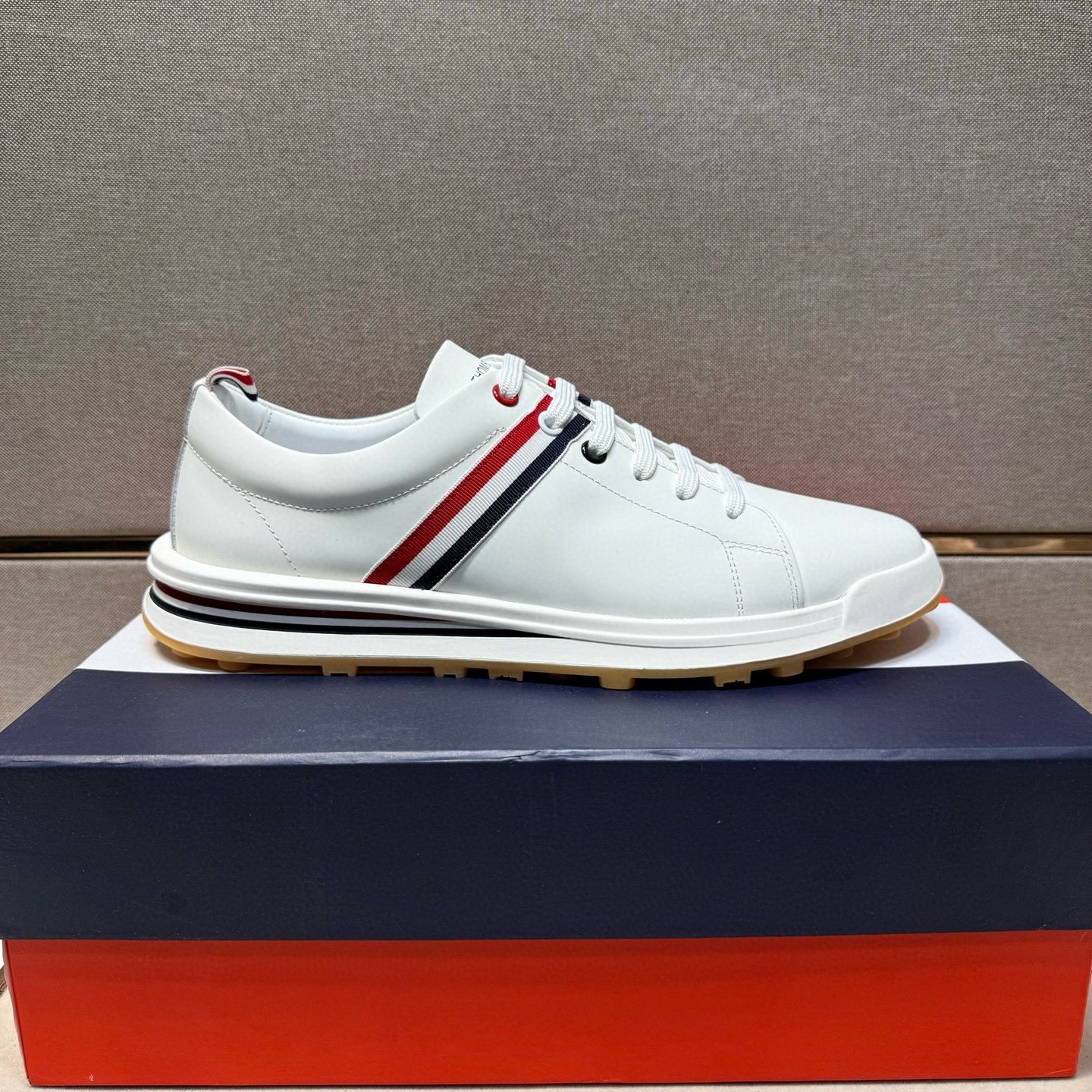 톰브라운 남자 신발 운동화 스니커즈