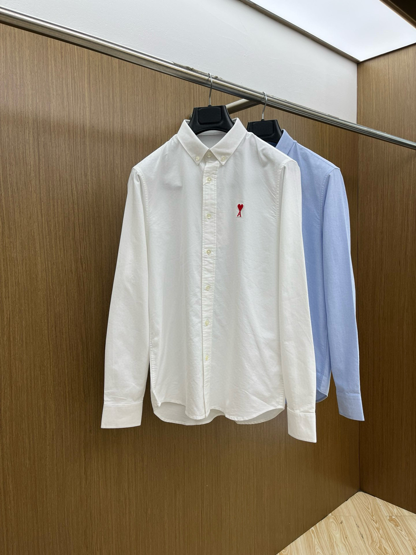 아미 아미리 남녀공용 셔츠