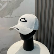 발렌시아가 모자