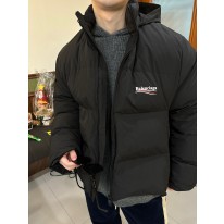 발렌시아가 남녀공용 패딩