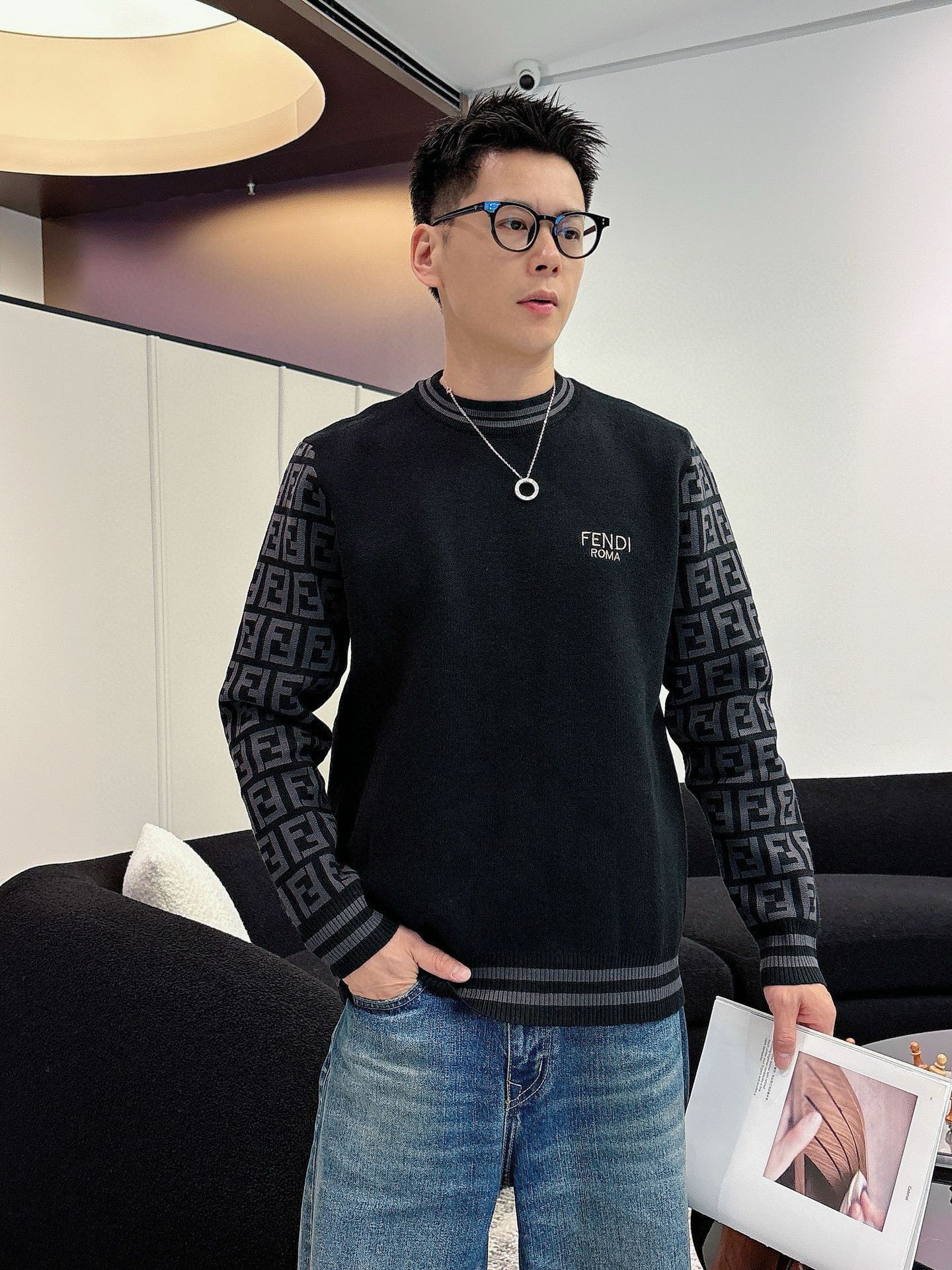 펜디 남자 니트