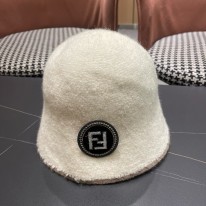 펜디 겨울 모자