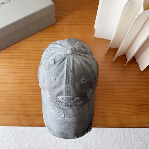 발렌시아가 모자