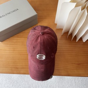 발렌시아가 모자