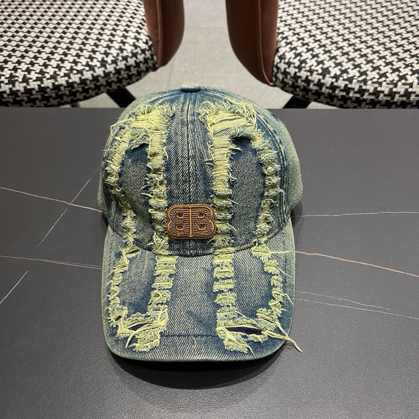 발렌시아가 모자