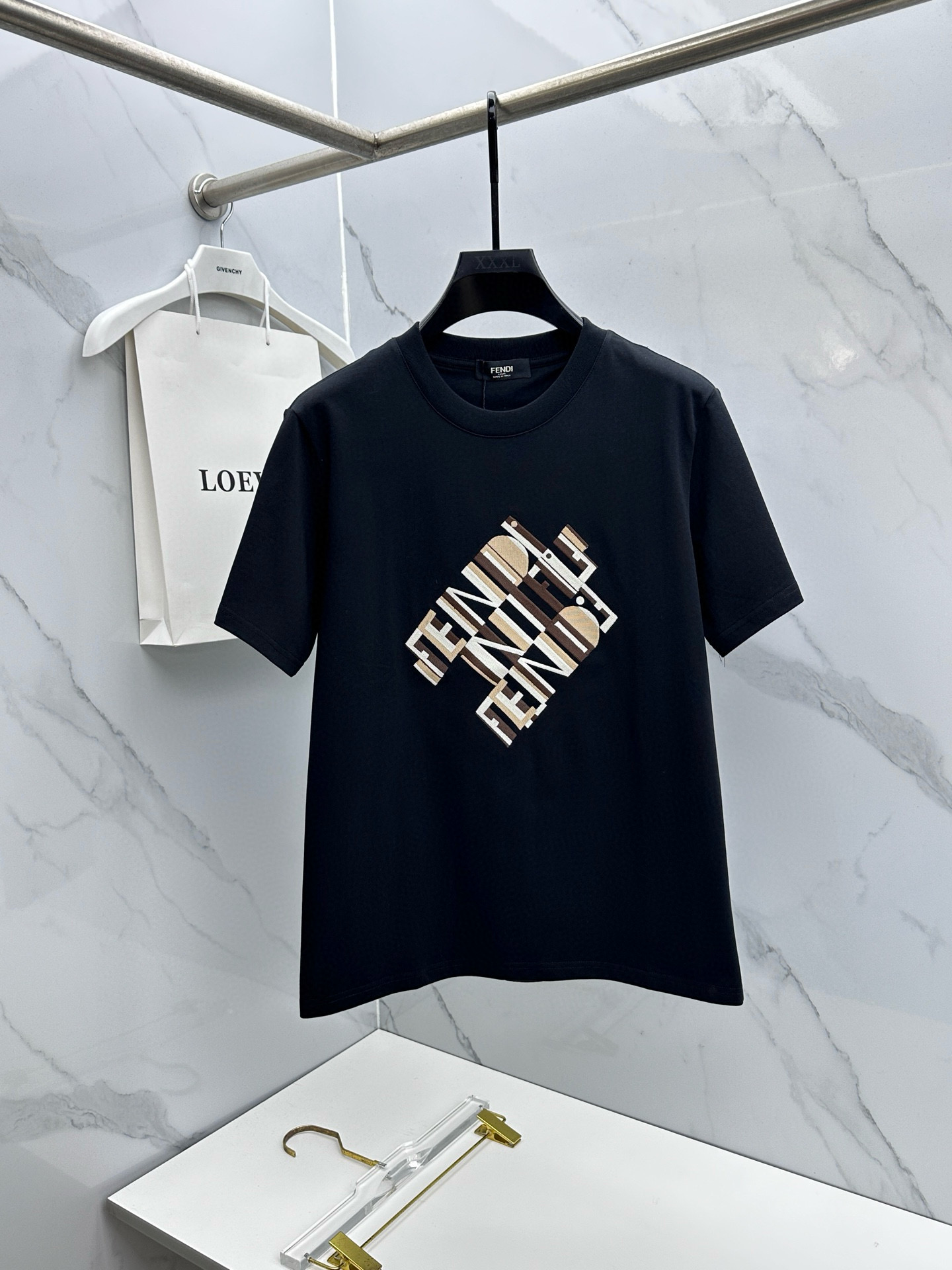 펜디 남자 반팔티