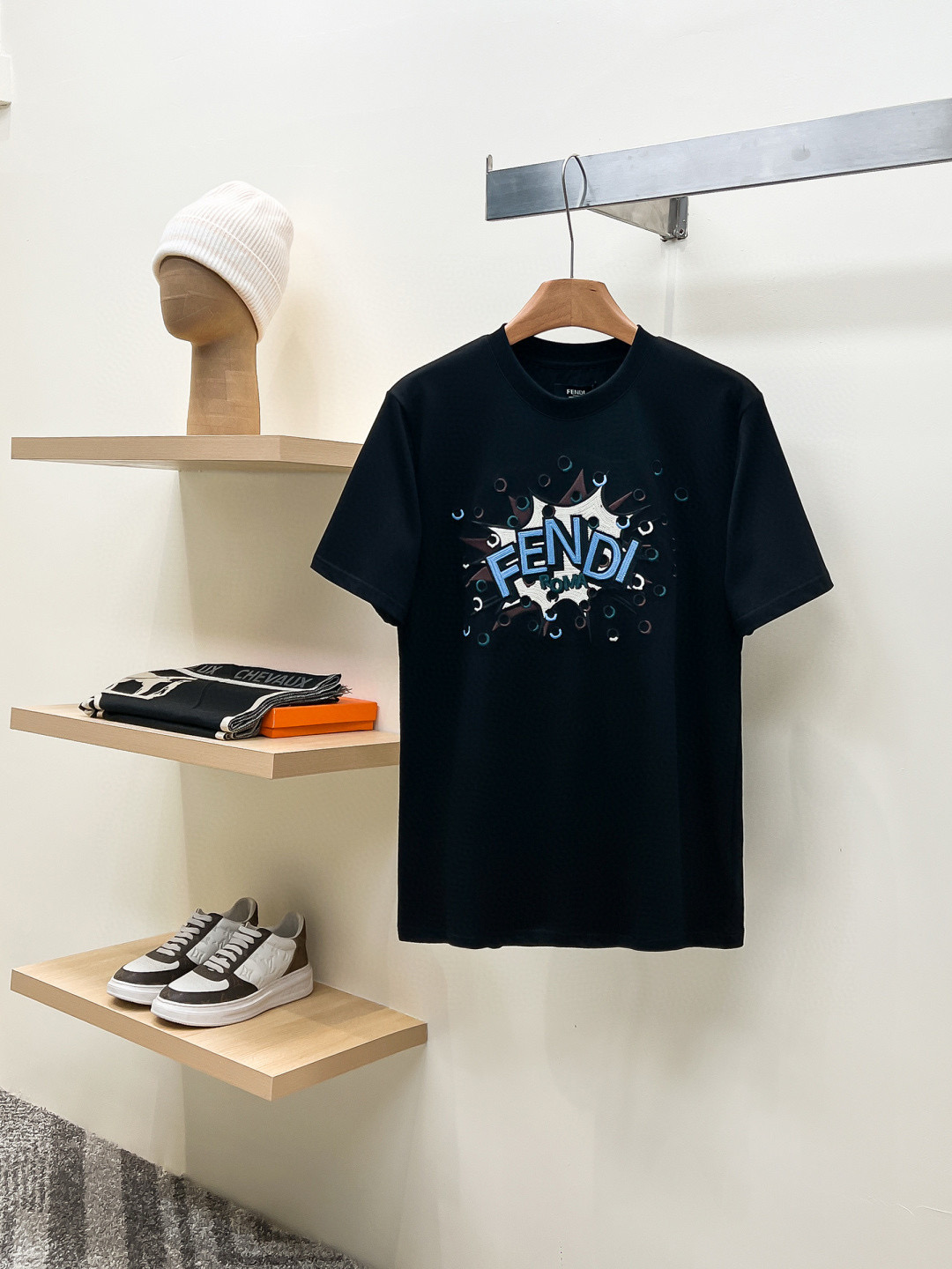 펜디 남자 반팔티