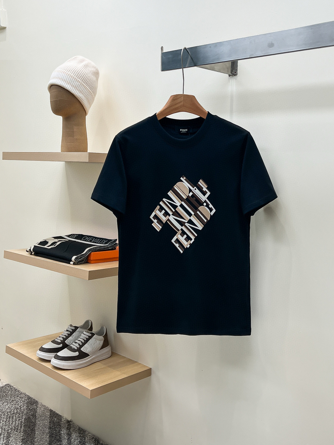 펜디 남자 반팔티