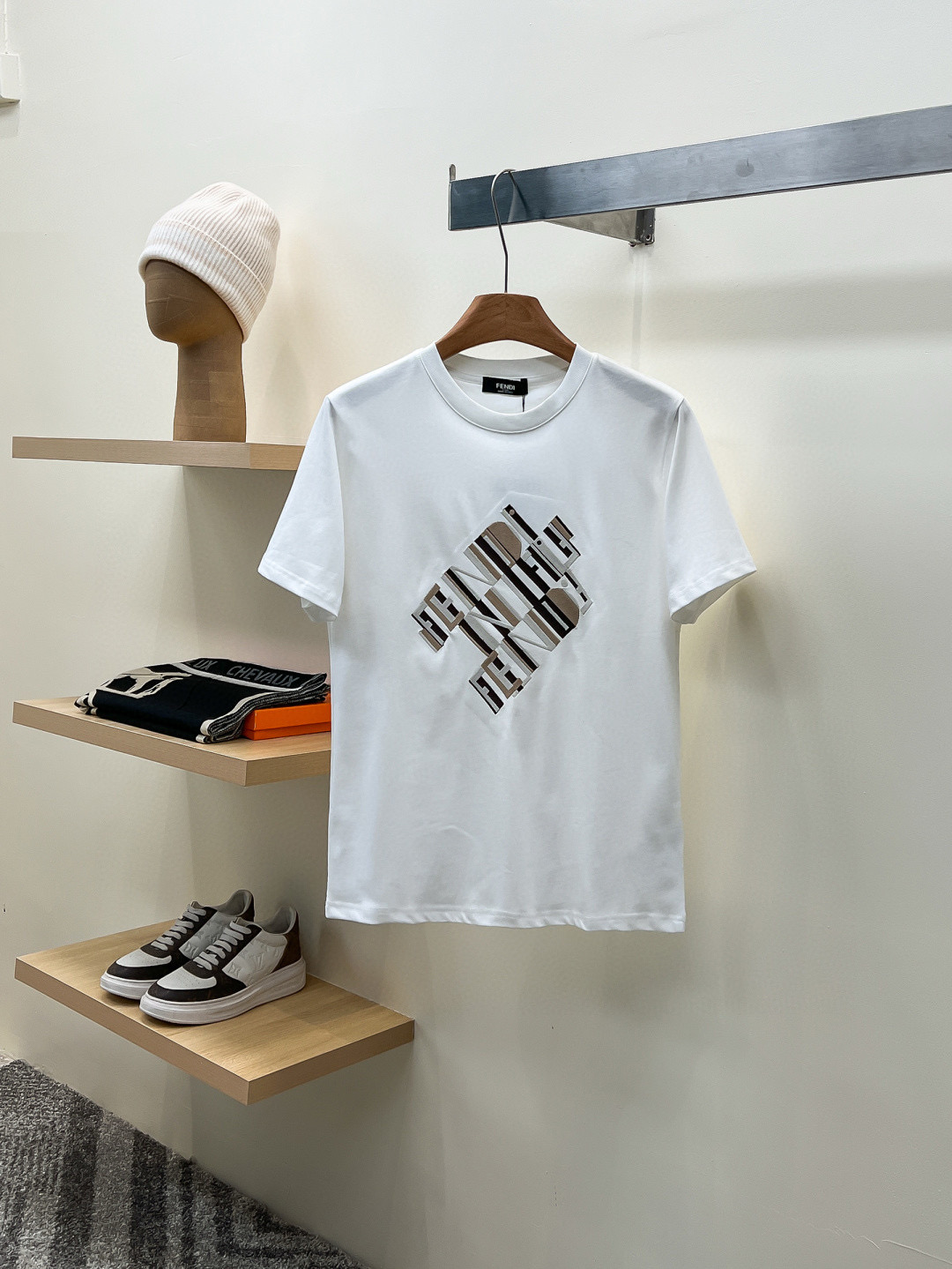 펜디 남자 반팔티