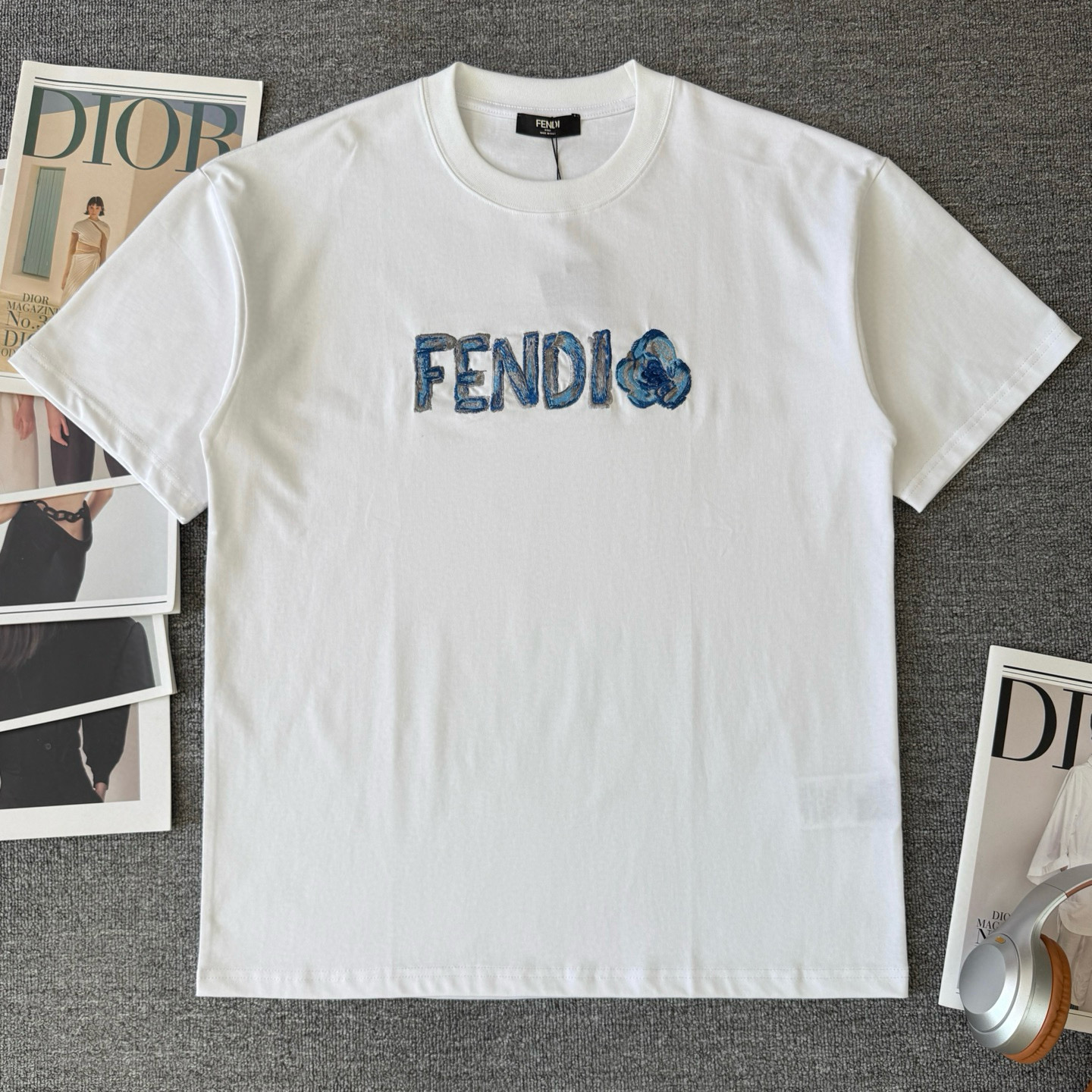 펜디 남자 반팔티