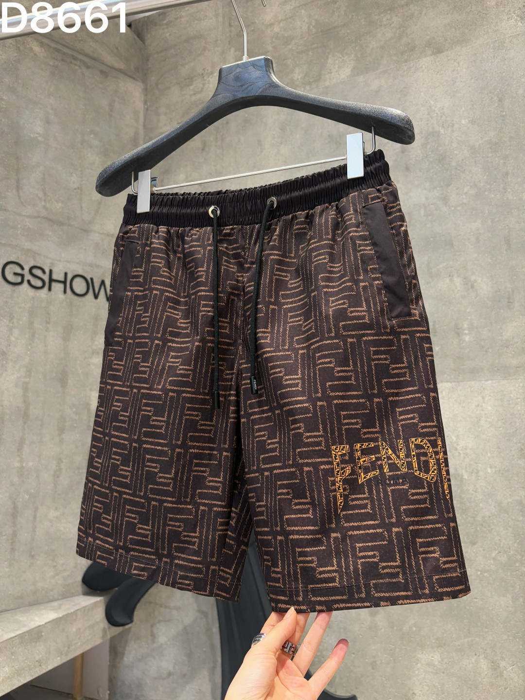 펜디 2컬러 남자 반바지